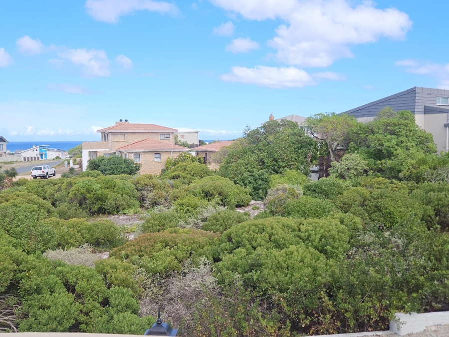 4 Bedroom Property for Sale in Pearly Beach Western Cape